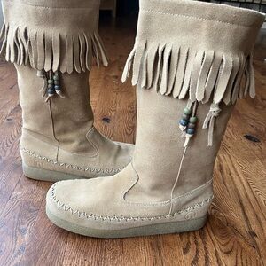 NWOT! REPORT- Vintage Genuine Leather Tan Fringe Moccasin Boots
